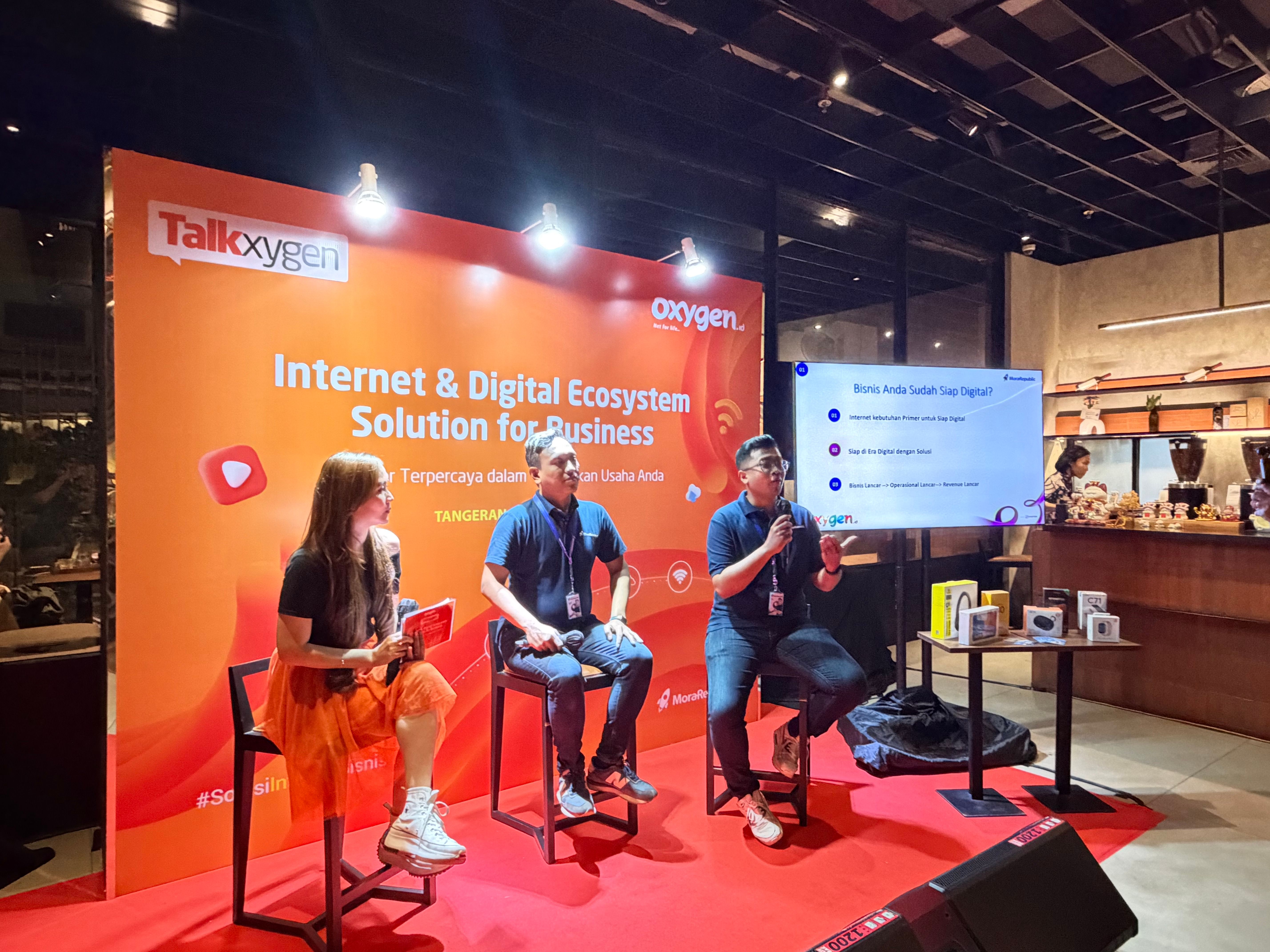 Bantu Bisnis Naik Kelas, Oxygen.id Kupas Tuntas Solusi Internet di Talkxygen Tangerang